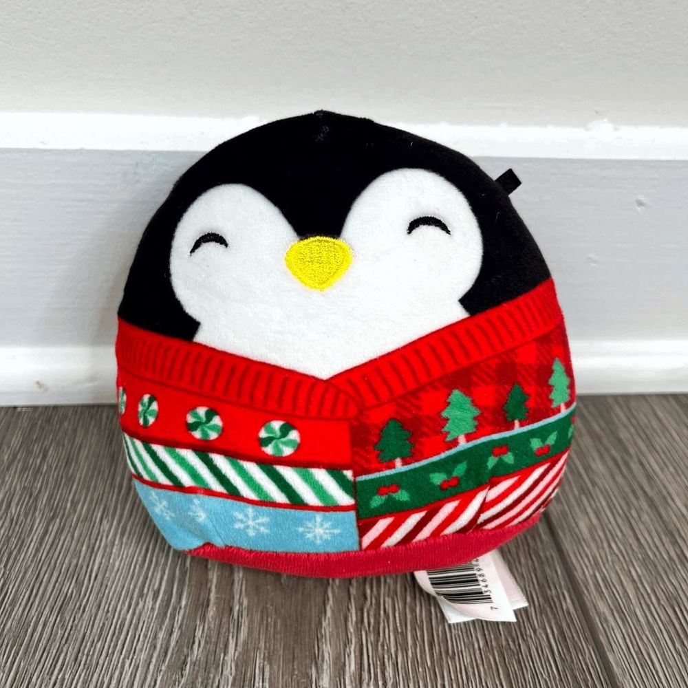 Squishmallows Christmas LUNA PENGUIN in Colorful Sweater 4.5” Plush‎  2021